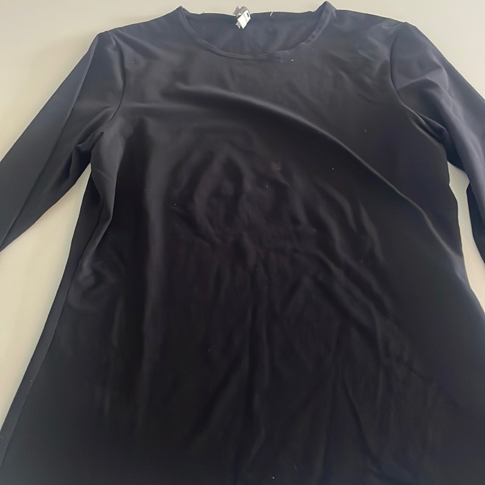 Black Worth crew neck t shirt